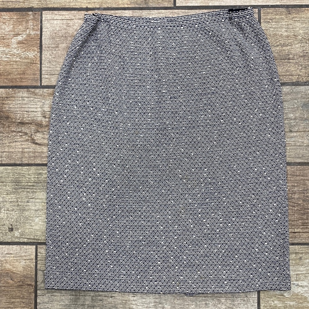St. John Collection by Marie Gray Black and White Tweed Stretch Pencil Skirt